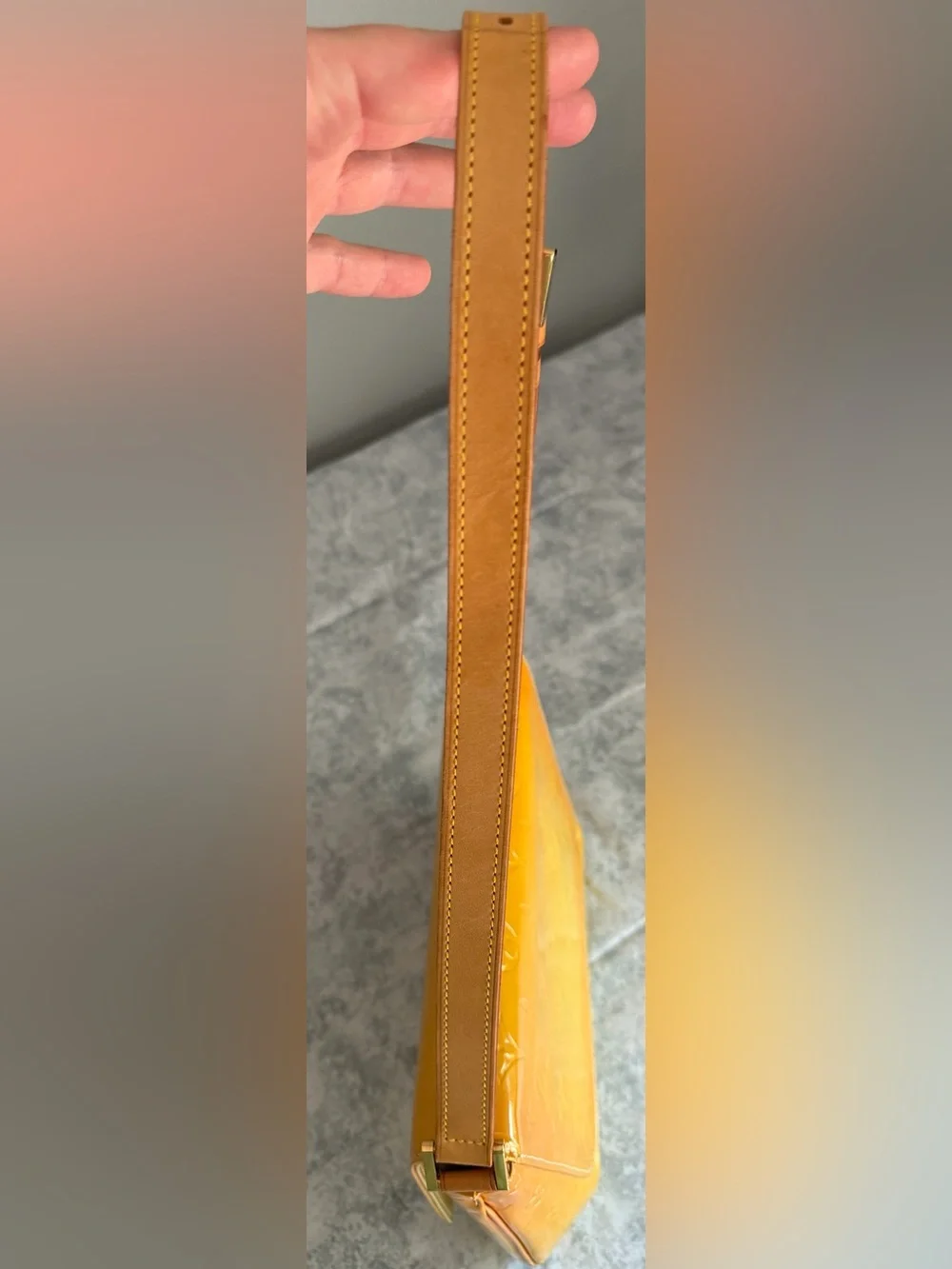 Louis Vuitton Monogram yellow Vernis Thompson Street shoulder bag